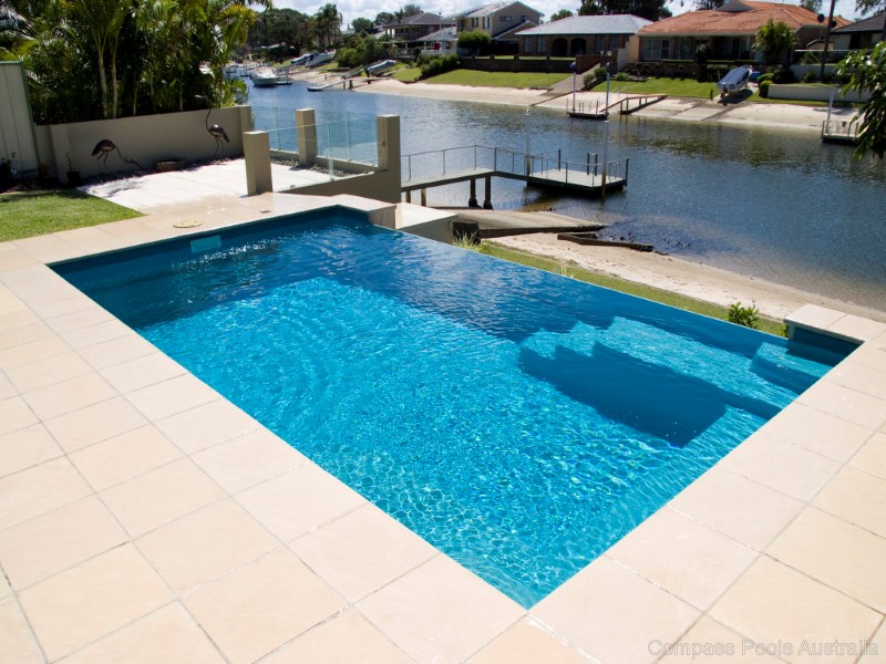 Compass Pools Australia Customise Your Pool Disappearing Edges 4