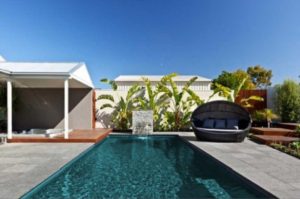 Compass fibreglass pools - Bi-luminite pool colour Vercoe