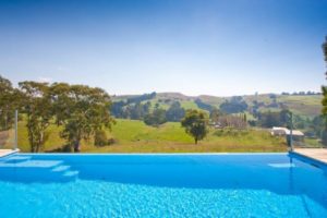 Bgs Pools ans Spas Infinity Pool Installation Image 3