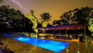 Advanced hydrostatic protection of our fibreglass swimming pools